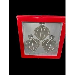 Northlight Count Clear and Matte Frosted Glitter Stripes Glass Christmas Onion D